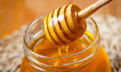 women honey health benefi