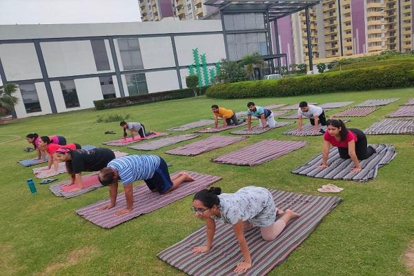 Awareness-raising yoga sessions on the importance of yoga conducted by Hero Homes