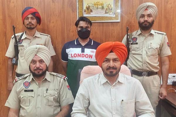 STF nabs drug smugglers in Ludhiana with luxury cars worth Rs 8 lakh