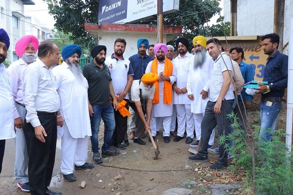 Commencement of Rs. 1.87 crore road project on Chandigarh Road