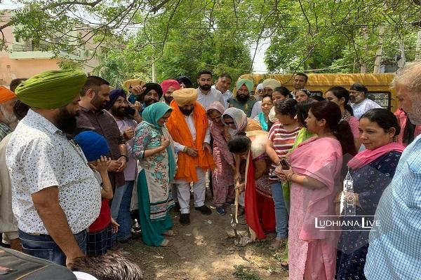 MLA Sidhu inaugurates beautification of 8 parks in ward no