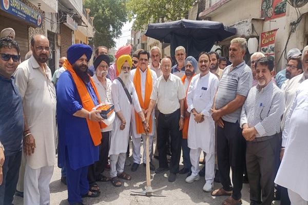 Inauguration of road construction works in Ward No. 89