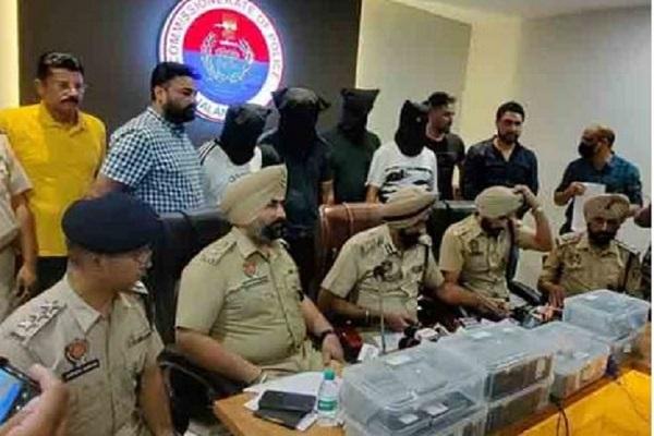 Travel agents arrested in Jalandhar, residents of Ludhiana; Several cases of fraud have already been registered, 536 passports recovered