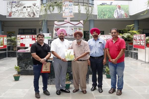 Eminent educationist Dr. Baljit Singh Hansra visits Communication Center