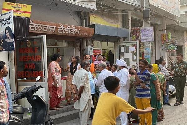 Food Supply Department conducts unannounced checking to monitor wheat distribution