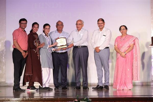 Annual prize distribution ceremony held at BCM Arya School