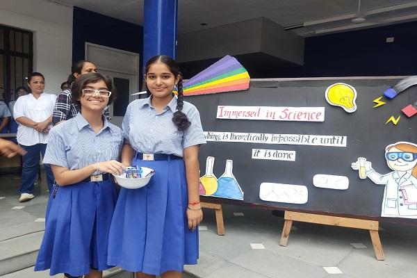 Quiz competition conducted to test scientific ability in Drishti School