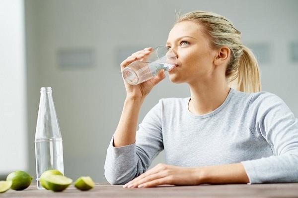 Know how much water is necessary to drink to stay healthy?