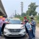 The students protested by cleaning the vehicles