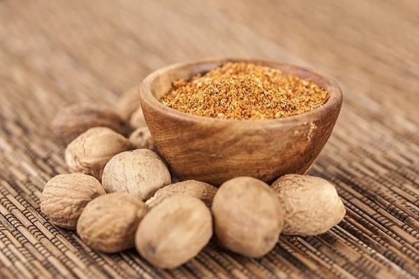 Know how nutmeg is beneficial for eyesight?