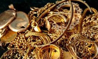 Thieves looted gold worth 20 lakhs from the shop in the middle of the night