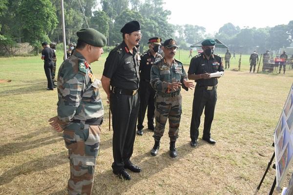 General Officer Commanding Vajra Corps visited the recruitment rally