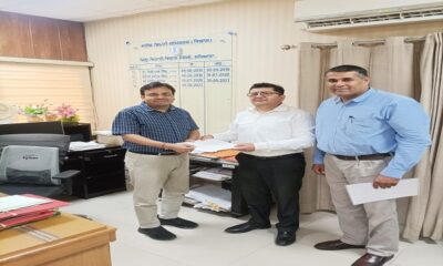 A check of 3.6 lakh rupees was handed over to the district administration by Vardhaman Special Steels