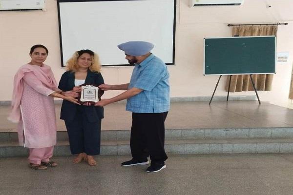 Elaboration lecture conducted at Pratap College of Education