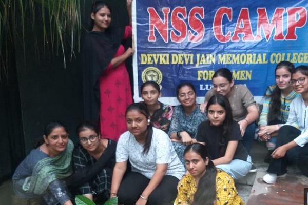 Devaki Devi Jain College for Women celebrated NSS Day with enthusiasm