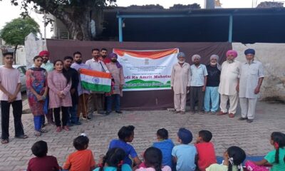 The play 'Meri Shan Tiranga' was played at Ramgarhia Kals and village Lalton Khurd.