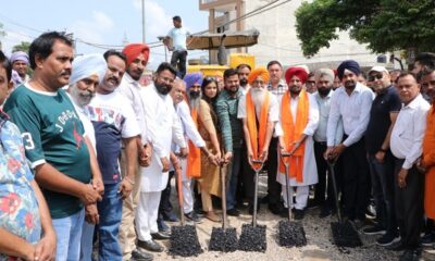 MLA Bhola started the construction works of the common road of Sector 32 and 33