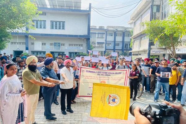 115th birth anniversary of Shaheed-e-Azam celebrated at Guru Nanak Khalsa College, Gujranwala