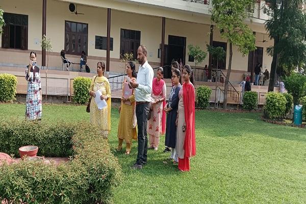 A workshop was organized under the Swachhta Karja Yojana in DD Jain College