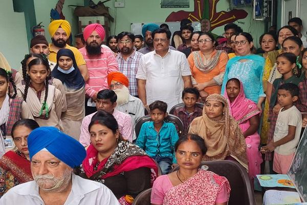 MLA Bagga participated in the parent-teacher meeting organized in the government schools of the constituency
