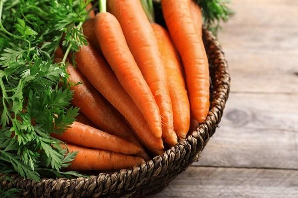 If you also have these 3 problems, then start eating carrots