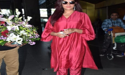 Richa was spotted at the Mumbai airport, henna on her hands and looking beautiful in a pink suit