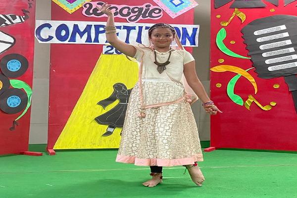 BCM Arya School organized boogie woogie competition