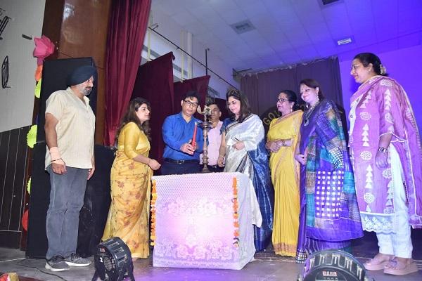 Investiture ceremony held at SCD Government College