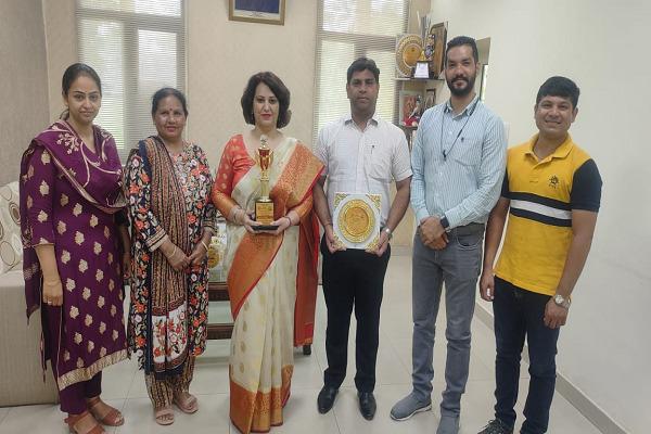 Arya College won the runner-up trophy in Punjab University Zonal Youth Fair