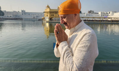 Actor Anupam Kher Sachkhand paid obeisance at Sri Harmandir Sahib