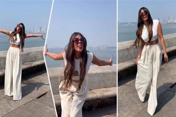 Priyanka Chopra was seen having fun after reaching her old place