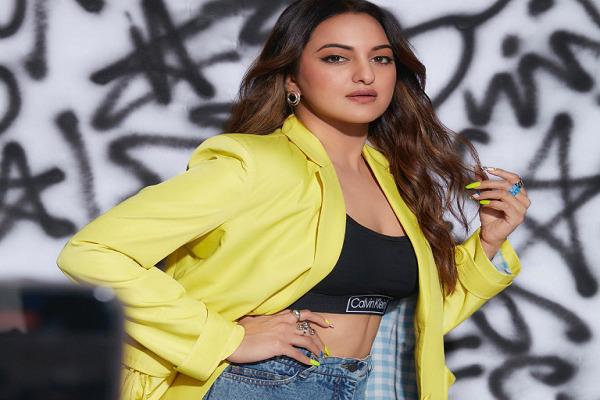 Actress Sonakshi Sinha lost 30 kg weight like this