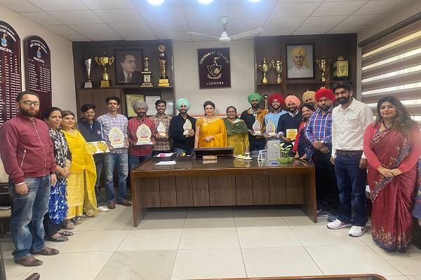 Bhangra and Jhumar team crowned the university champion