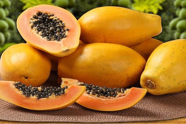 Consuming papaya gives relief from kidney stones