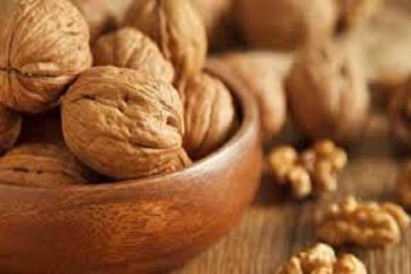 A handful of walnuts are the rule of healthy life, keep heart diseases away