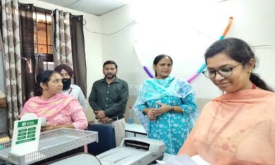A surprise visit to the service center of Municipal Council Khanna by Sub Divisional Magistrate Khanna