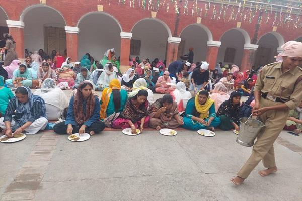 Gurpurb was celebrated with devotion and enthusiasm at Khalsa College for Women