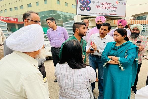 NHAI And reviewed the road construction works with the corporation officials