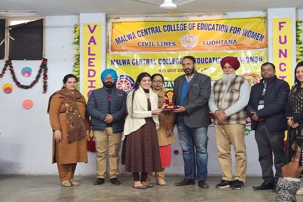 7-day NSS camp organized by Malwa Central College of Swachh Bharat Abhiyan