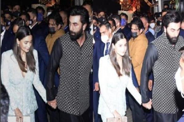 Ranbir reached the engagement of Anant Ambani-Radhika holding wife Alia's hand