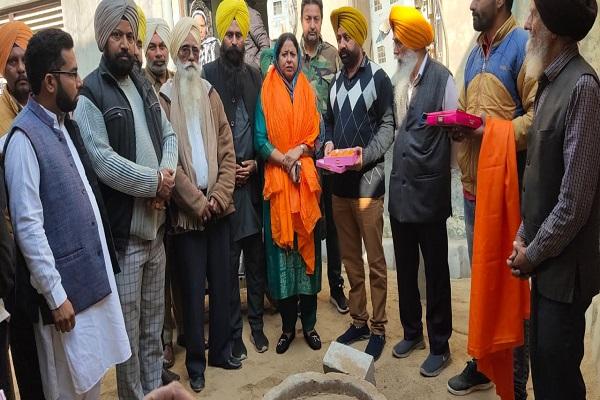 Construction work of four roads started in New Shimlapuri at a cost of 21 lakh - MLA Chhina