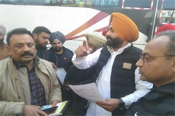 Minister Bhullar suddenly raided the Ludhiana bus stand, gave important orders to the officials