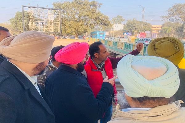 MLA Kulwant Sidhu took up the problem of traffic jam on Dugri bridge