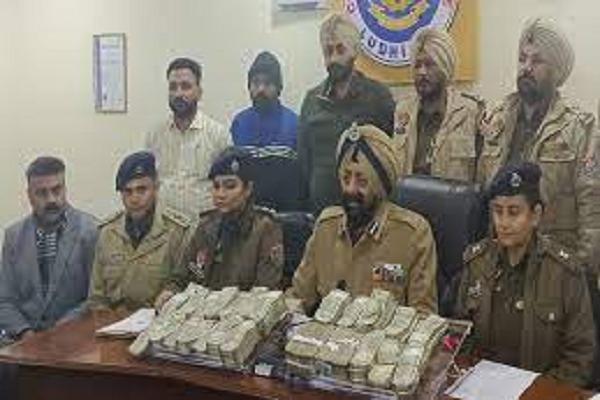 Thak-Thak gang from Sri Lanka arrested in Ludhiana, 4 miscreants arrested with more than 46 lakh cash