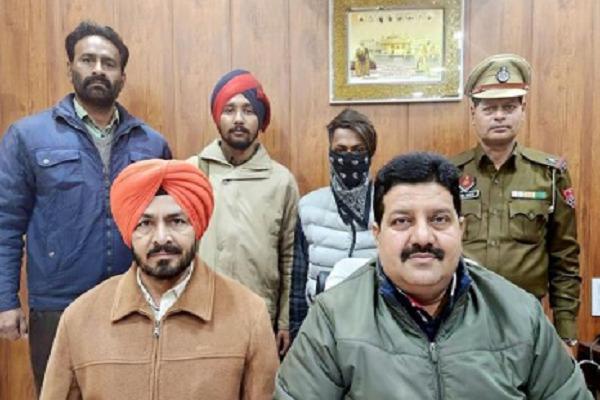 Drug smuggler with crores worth of heroin arrested, main smuggler absconding