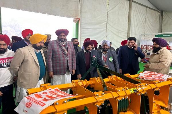 Live demonstration of more than 3000 machines by 200 companies at Agri Progress Expo
