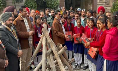 MLA Bagga celebrated Lohri with the girls of Government Girls High School