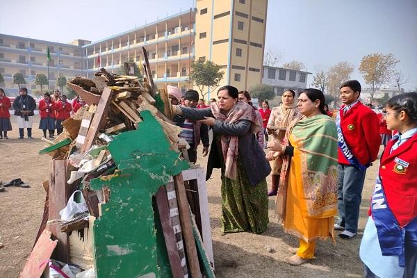 Lohri festival was celebrated with great fanfare