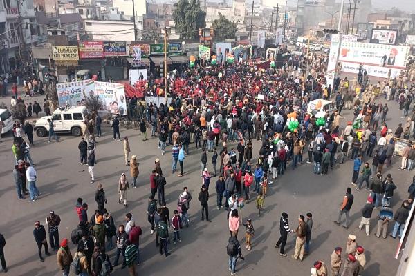 Heavy traffic jam in Ludhiana in view of Rahul Gandhi's visit