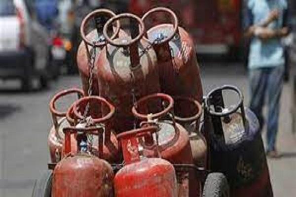 Where and how do household cooking gas cylinders come for black market?